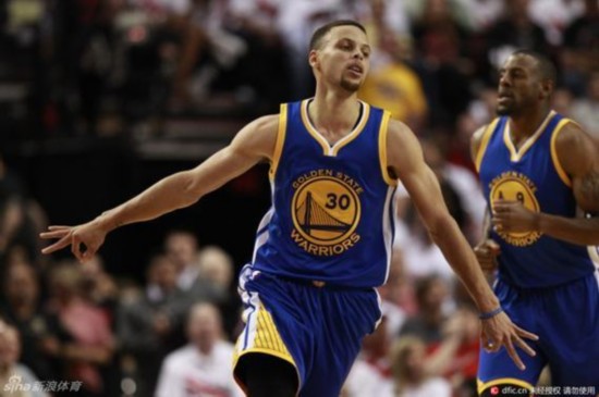 他成功击败 他成功击败